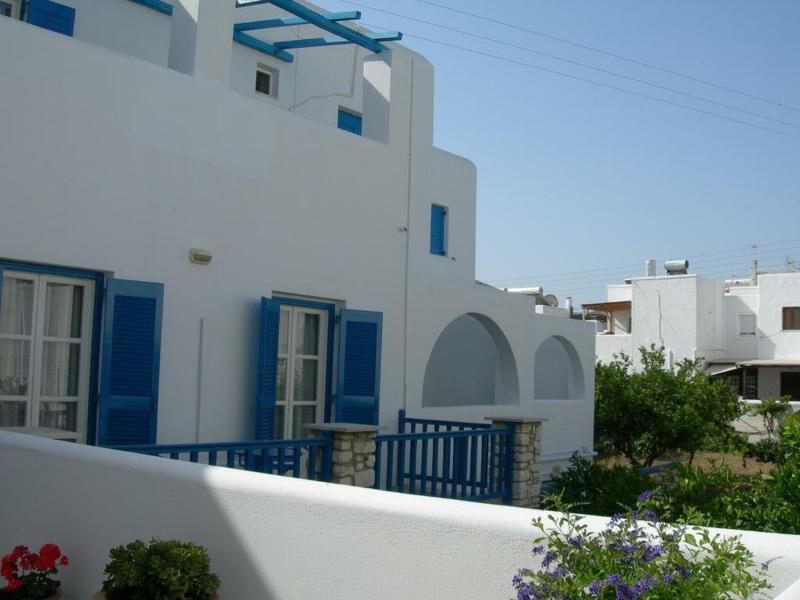 Aegeon Pension Paros Island ภายนอก รูปภาพ