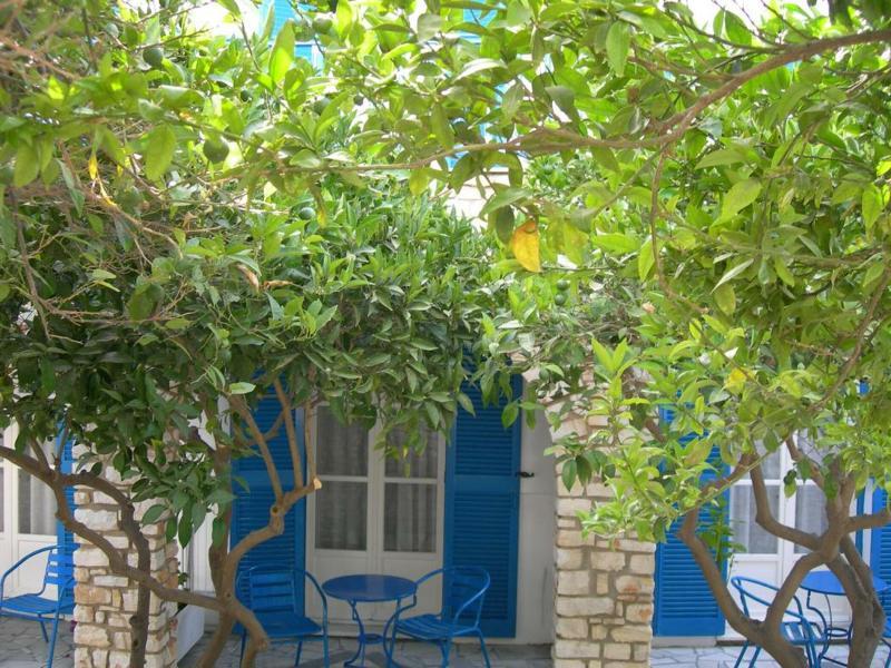 Aegeon Pension Paros Island ภายนอก รูปภาพ
