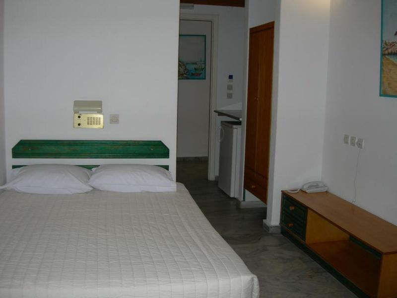 Aegeon Pension Paros Island ภายนอก รูปภาพ